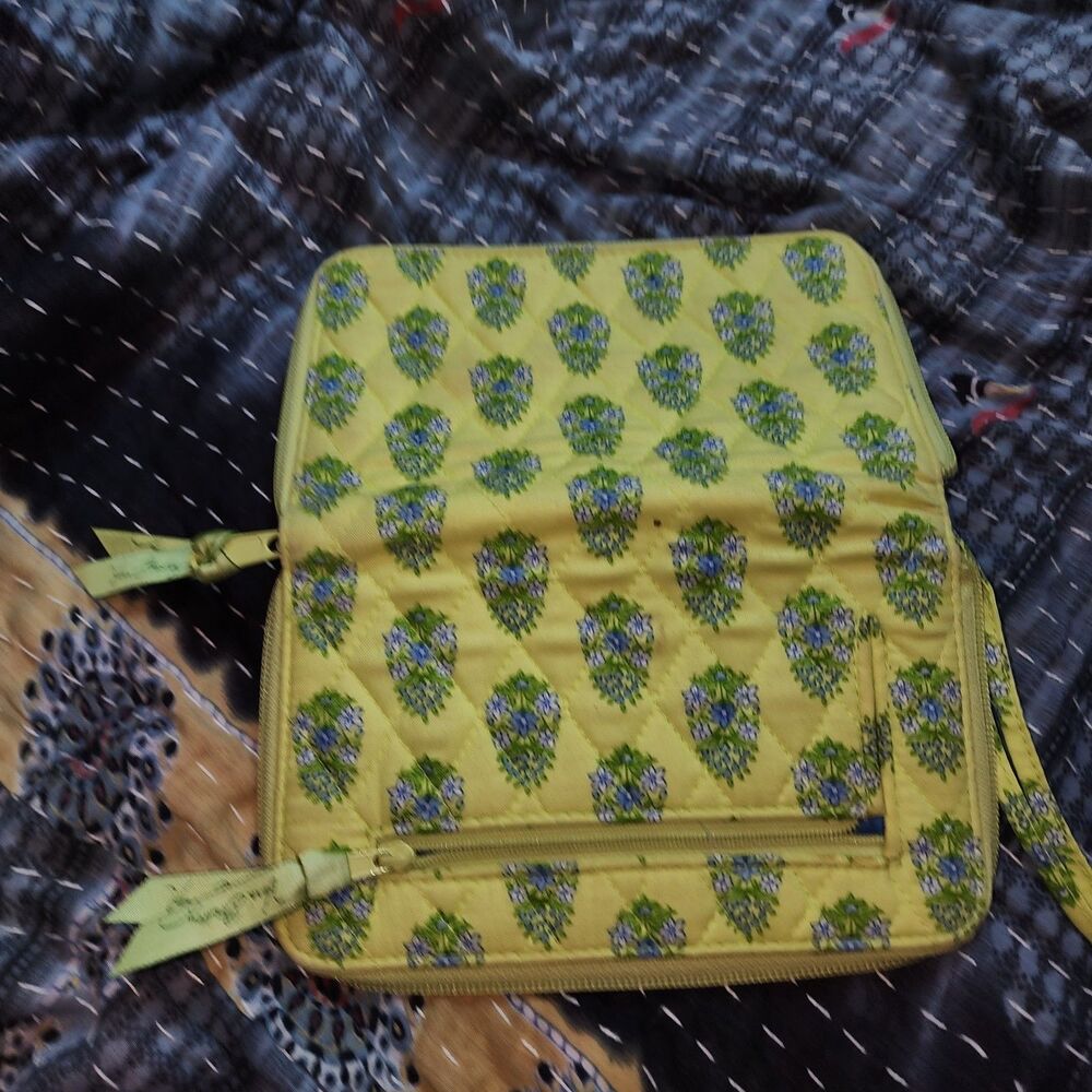 Vera Bradley Passport Clutch wallet